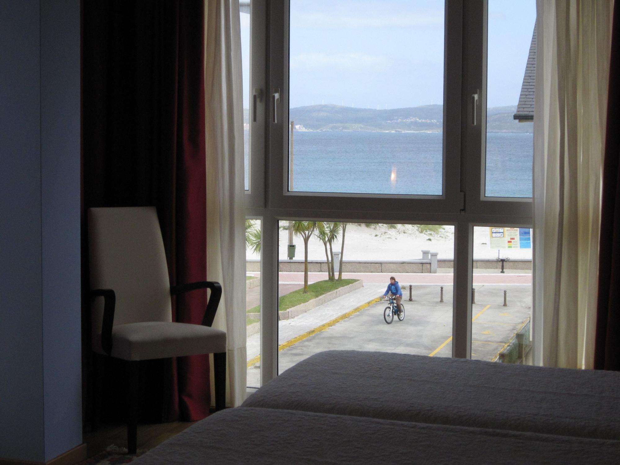 Hotel Playa De Laxe Extérieur photo